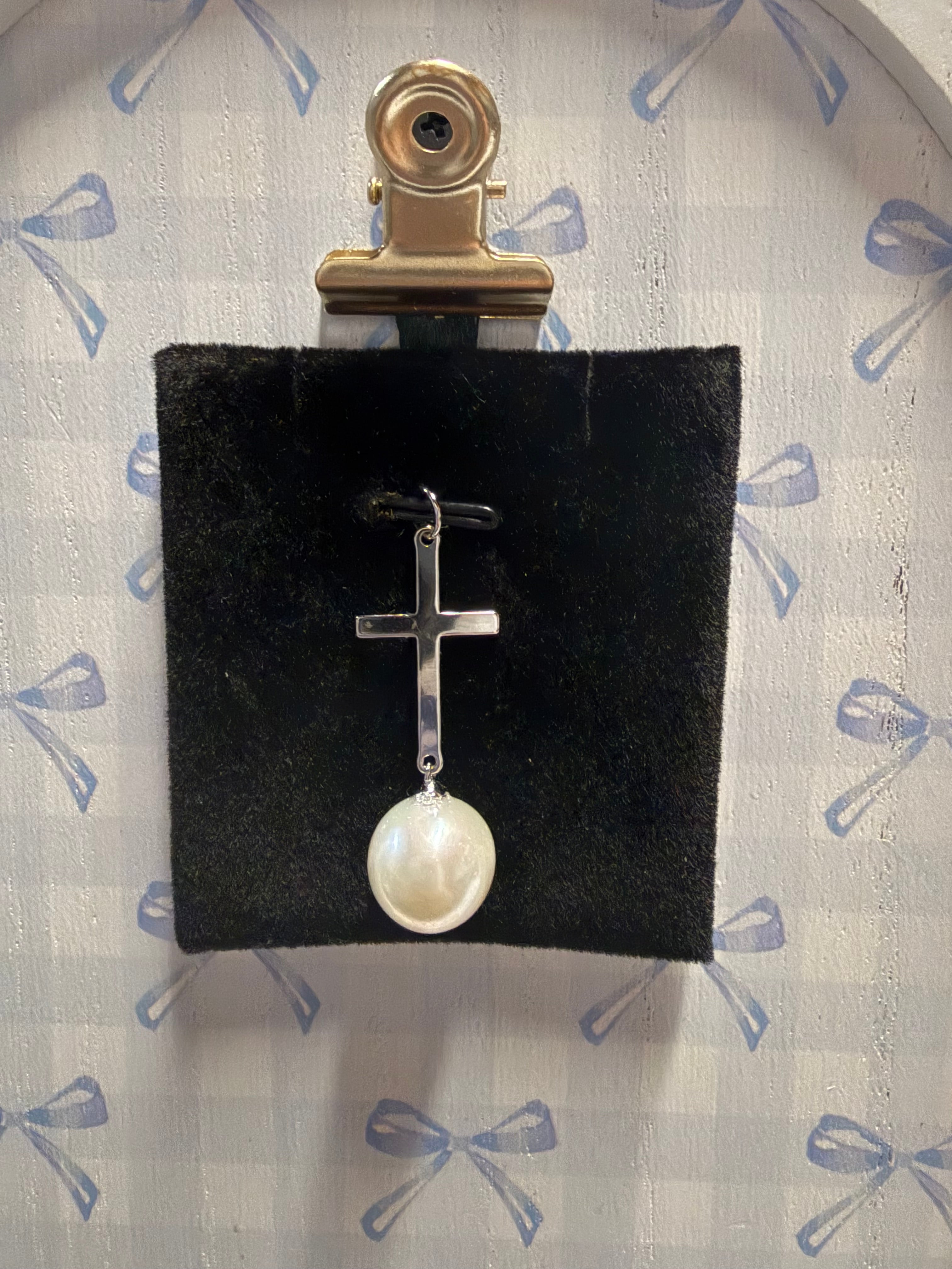 PM-108: Cross Dangle