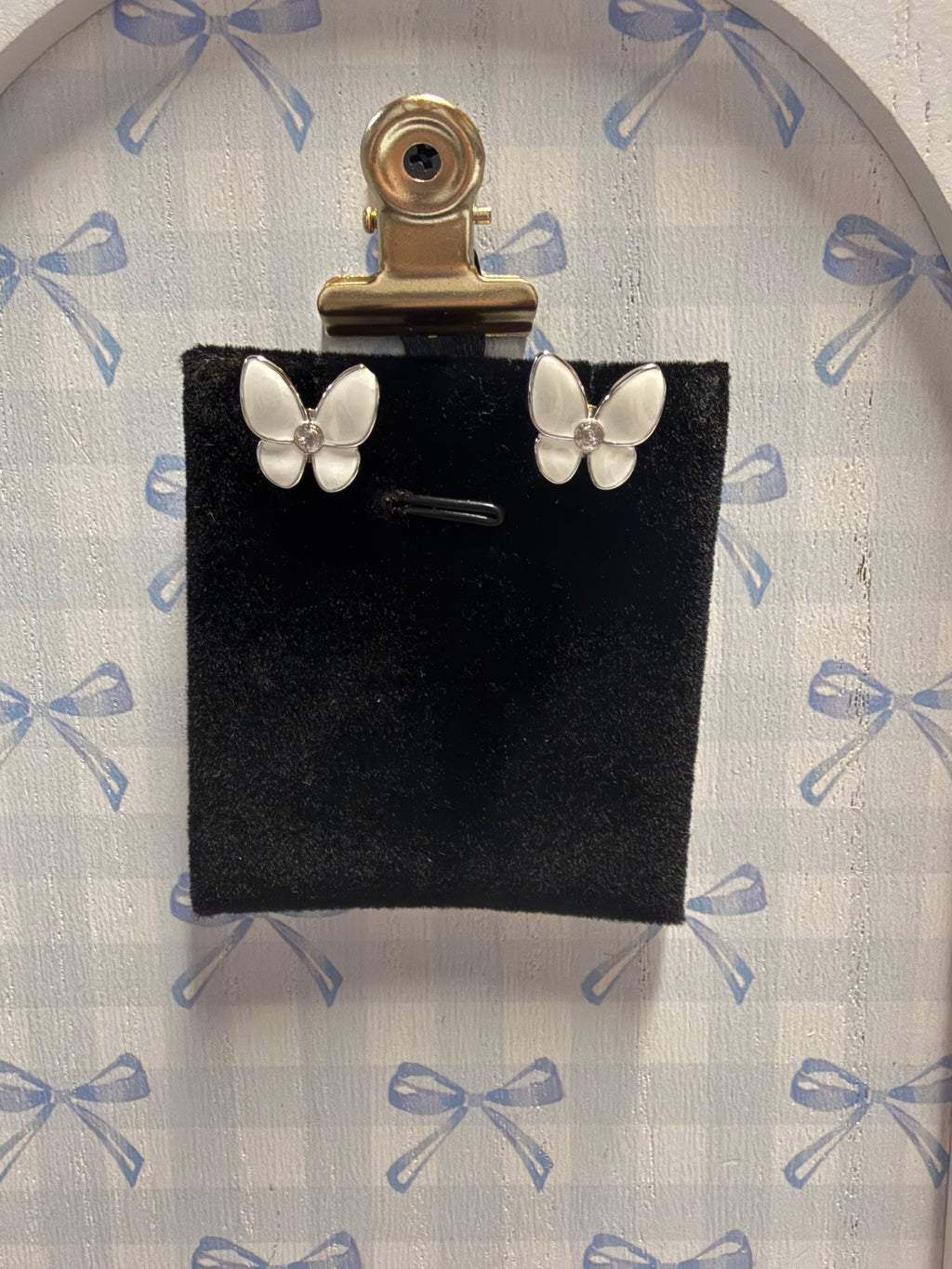 E-406: White Butterfly