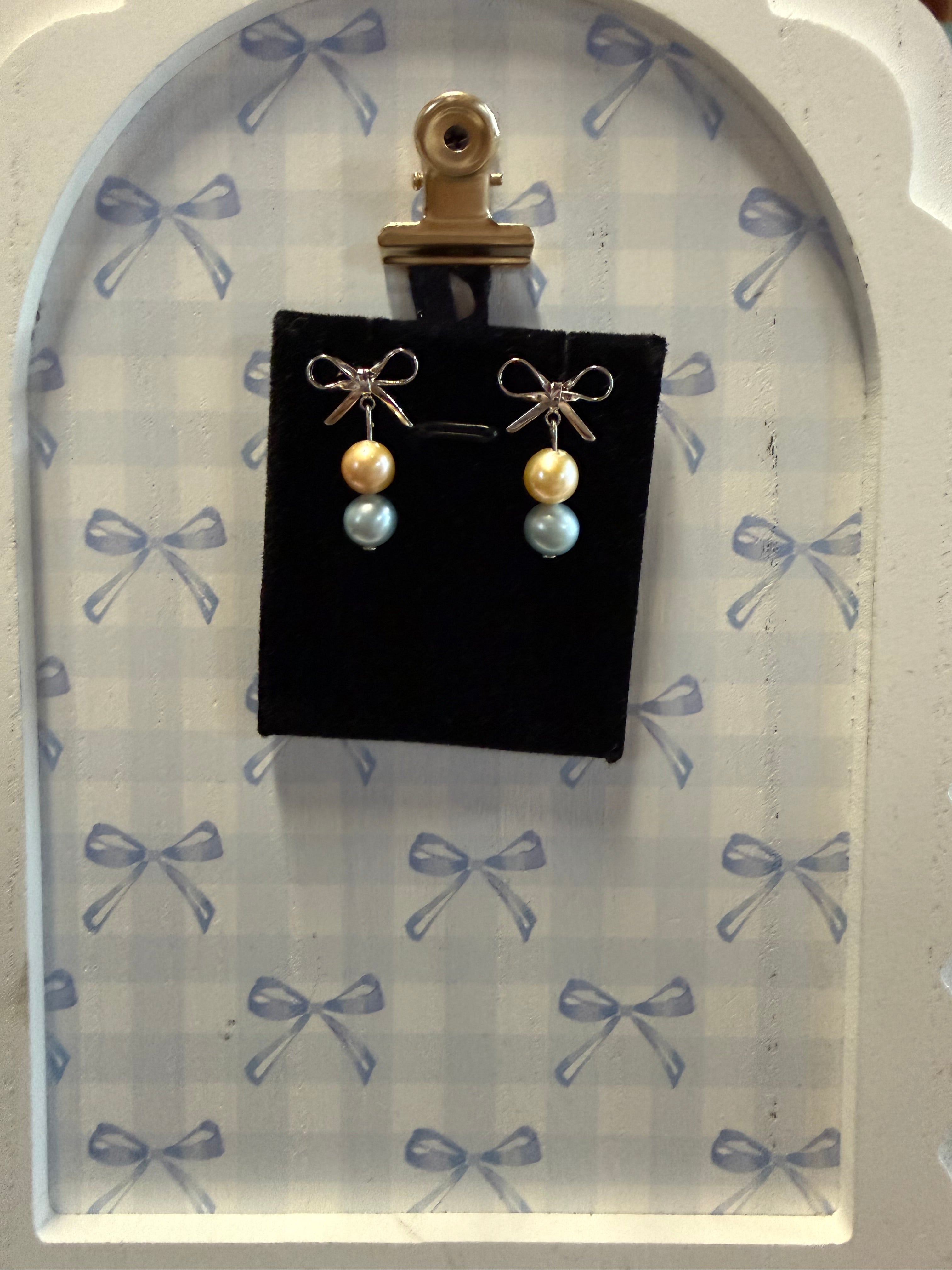 E-407: Bow Dangles
